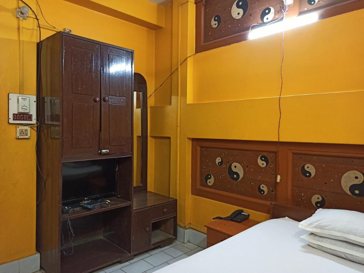 Hotel Aane Itānagar Екстериор снимка