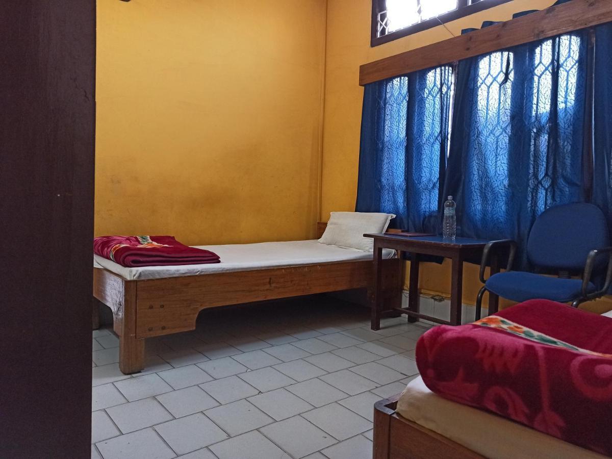 Hotel Aane Itānagar Екстериор снимка