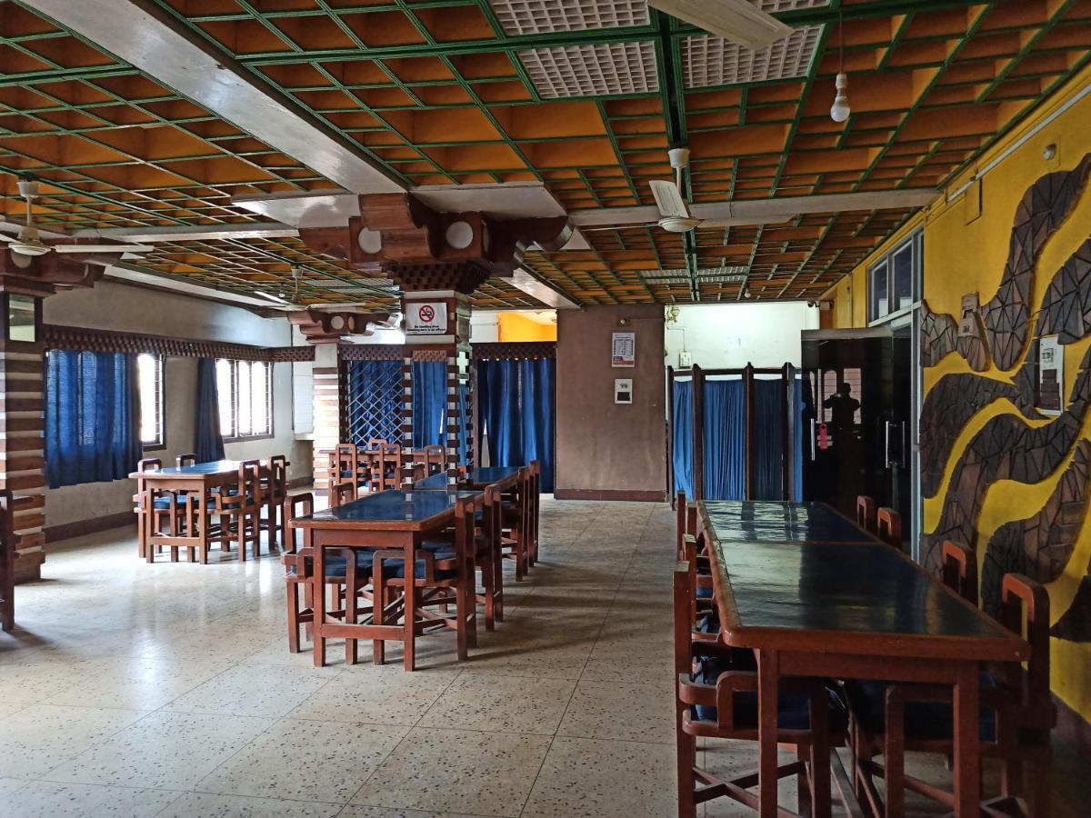 Hotel Aane Itānagar Екстериор снимка