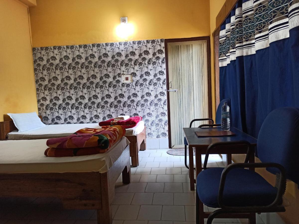 Hotel Aane Itānagar Екстериор снимка